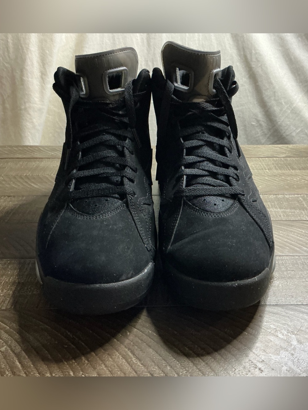 Jordan Black and Royal Blue High-Top Basketball Sneakers - Picture 4 of 9